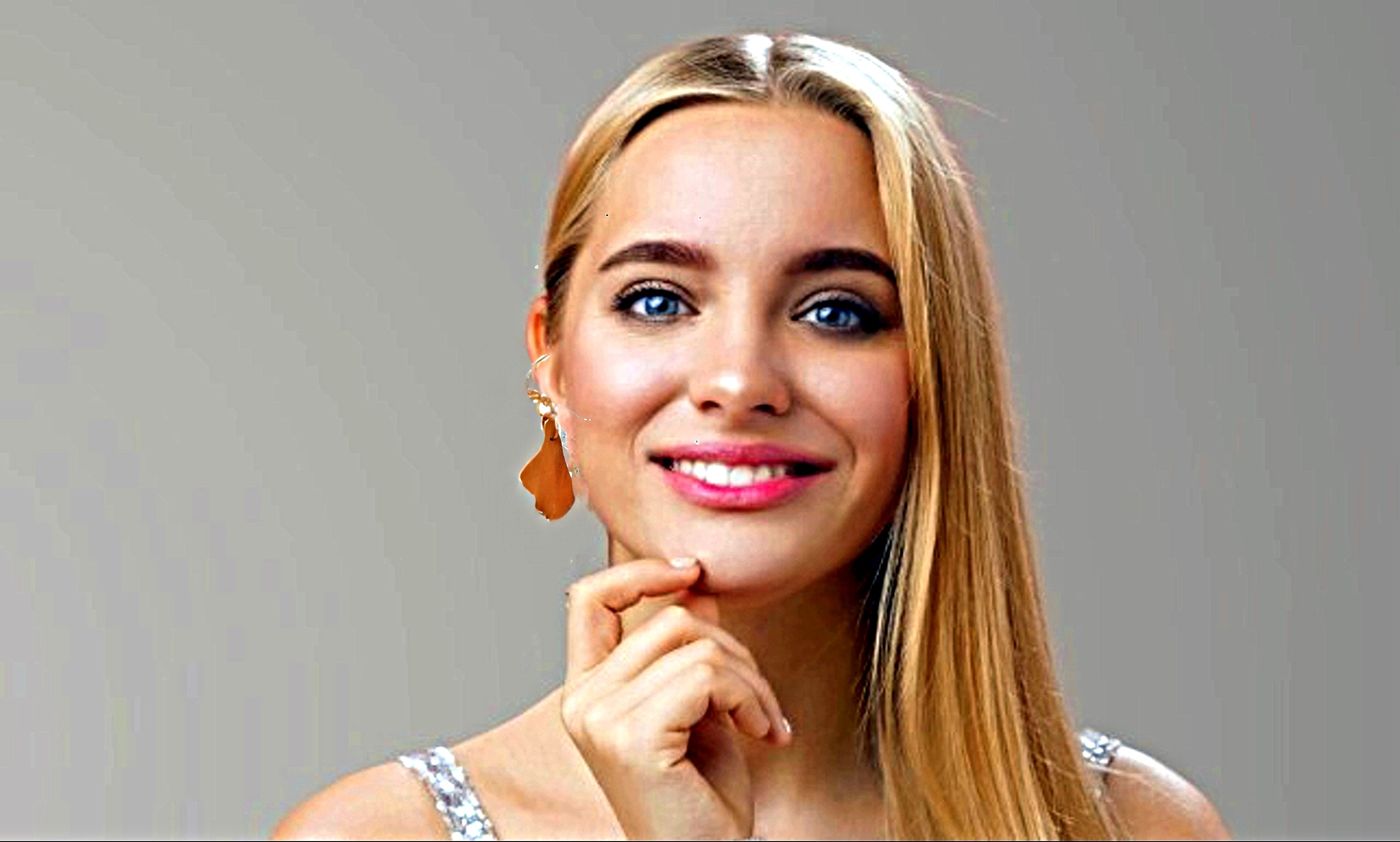 One of a Kind My Mom's Cedar Hope Chest Earring